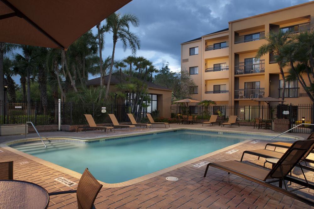 Courtyard Tampa Westshore/Airport Exterior foto