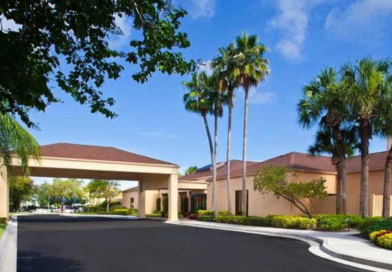 Courtyard Tampa Westshore/Airport Exterior foto