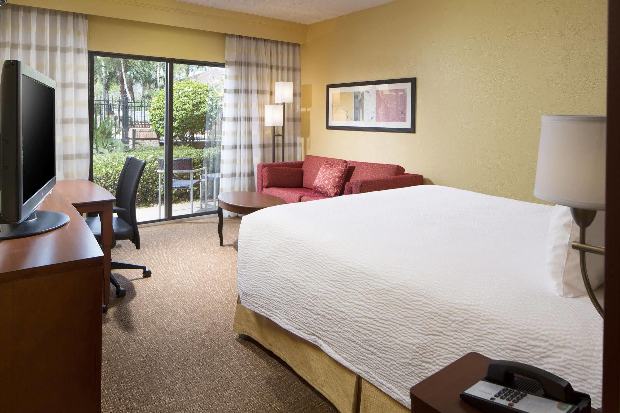Courtyard Tampa Westshore/Airport Exterior foto